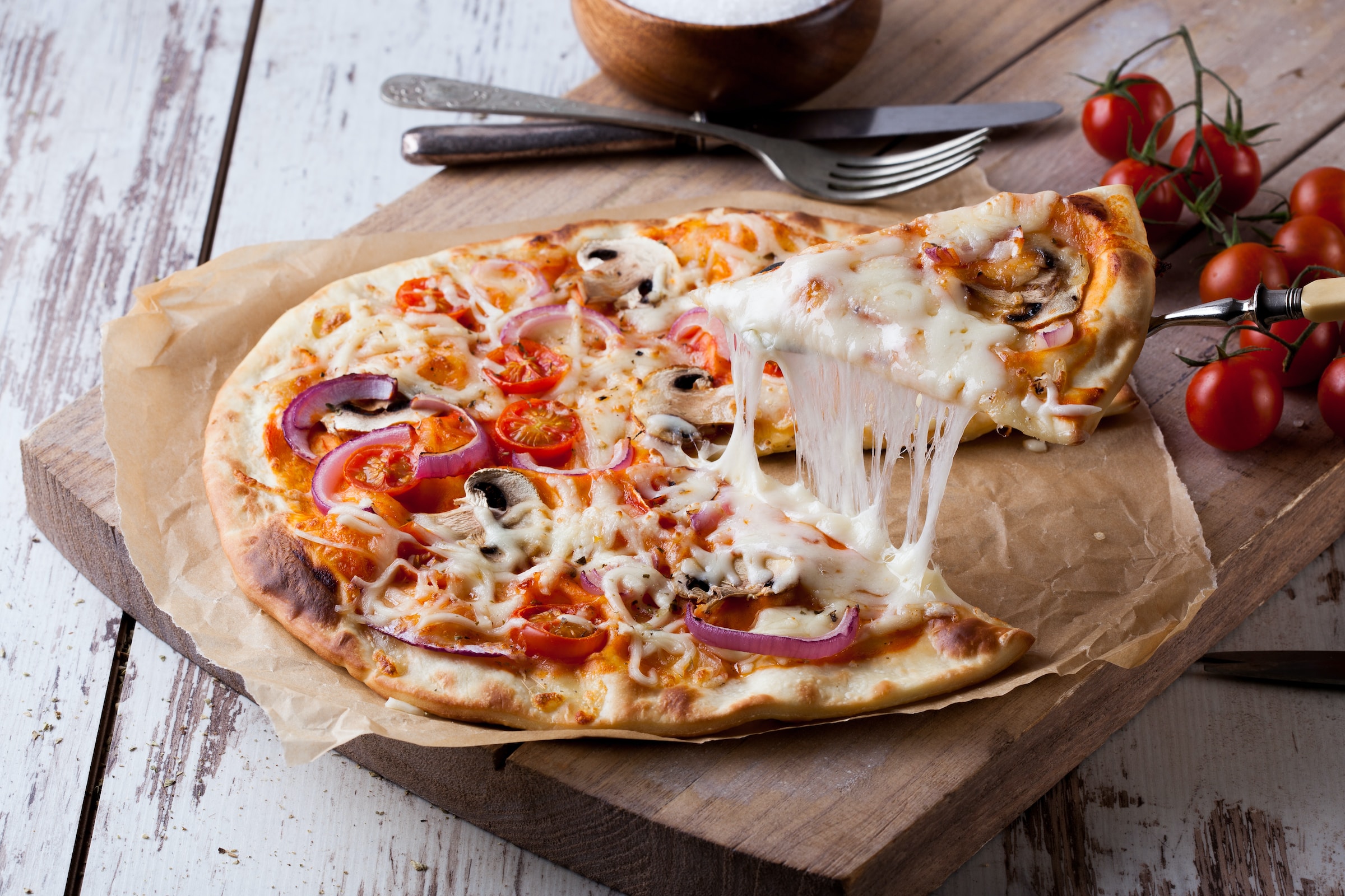 You are currently viewing Nyd autentisk pizzaoplevelse derhjemme: En guide til pizzaovne til haven