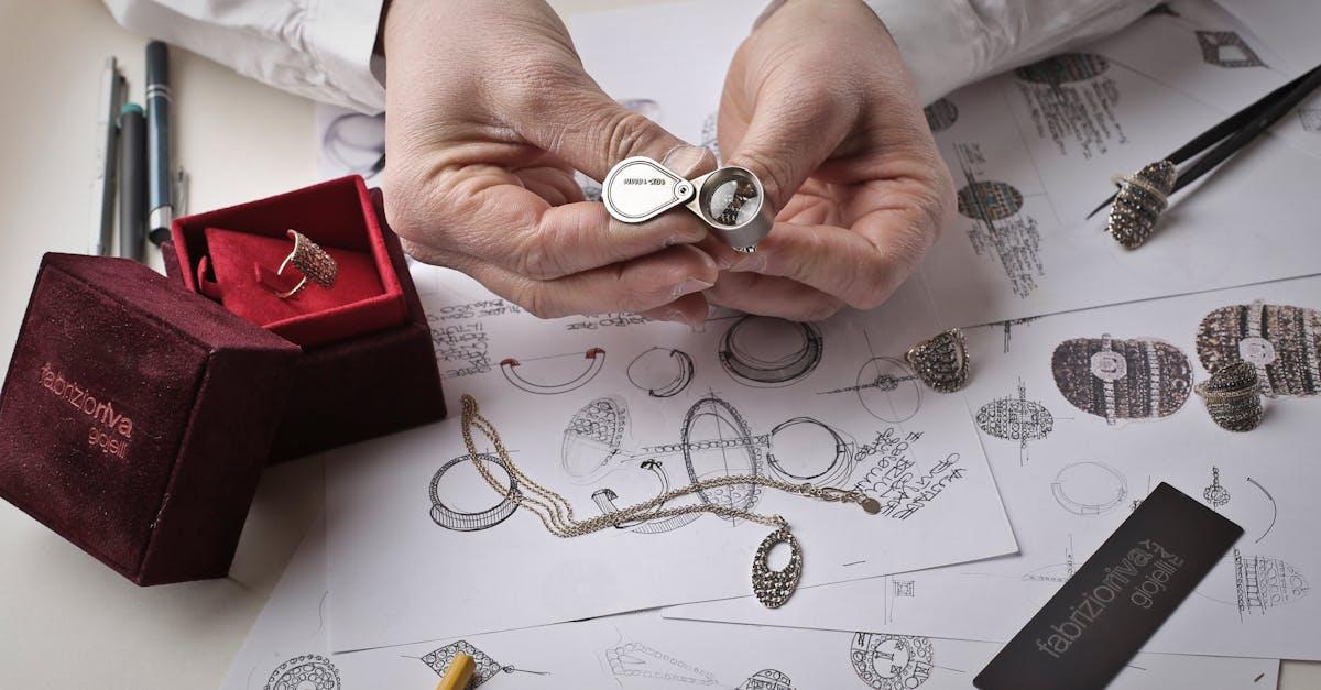 Read more about the article Hvordan man vælger den rigtige smykkebutik: Et blik på Sorelle